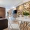 Stone Wall Apartment en Barri Port Maritim