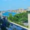 Beach Days-Panoramic city/sea view apartment