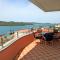 Apartments Hari Tisno