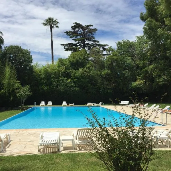 Un Coin de Paradis, hotel u Cannesu