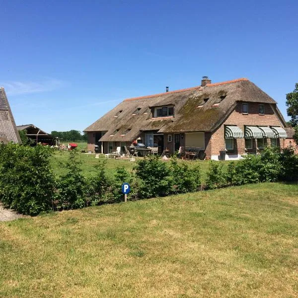 B&B op Wijngoed Havelte, khách sạn ở Giethoorn