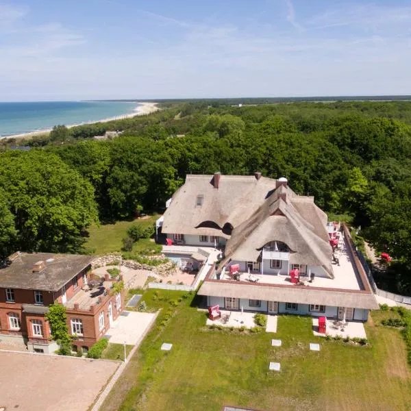 Romantik Hotel Fischerwiege, hotel a Ahrenshoop