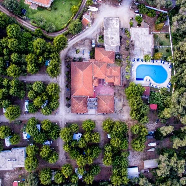 Kalamitsi Beach Camping Village, hotel v destinaci Preveza