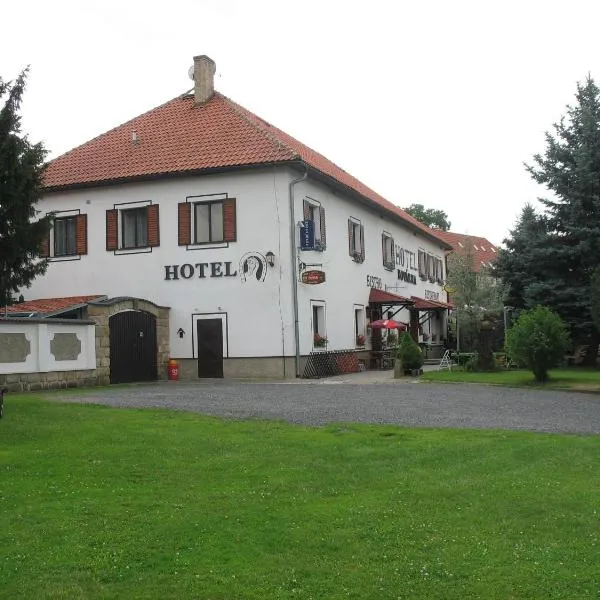 Hotel Kovarna, hotel u gradu 'Děčín'