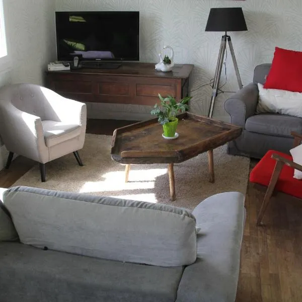 Appartement lumineux et Agréable 6 Personnes, khách sạn ở Saint Malo