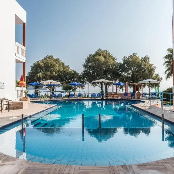 Eden Beach Hotel, hôtel à Agia Marina