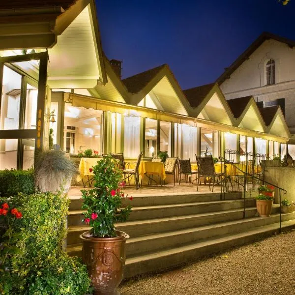 Hôtel & Restaurant Le Relais d'Aumale, хотел в Плайи