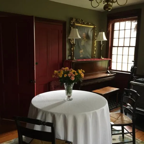 Innkeeper's Place B&B，位于Stafford Springs (Connecticut)的酒店