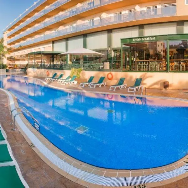 Aparthotel SunClub Salou، فندق في سالو