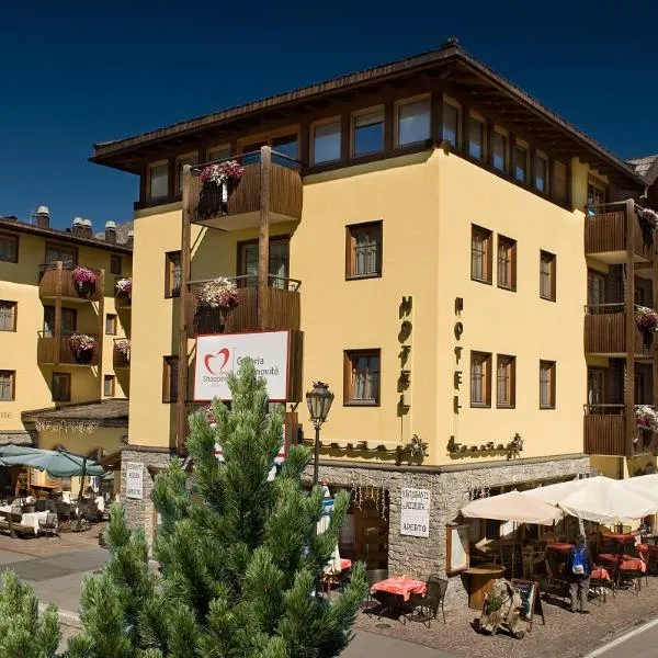 Hotel Touring, viešbutis Livigno