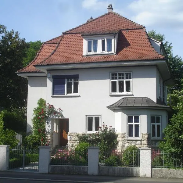 Villa Am Rosenfelspark, hôtel à Lörrach