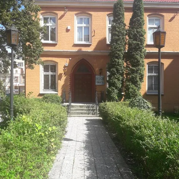 Hostel Pałacyk, hótel í Bydgoszcz