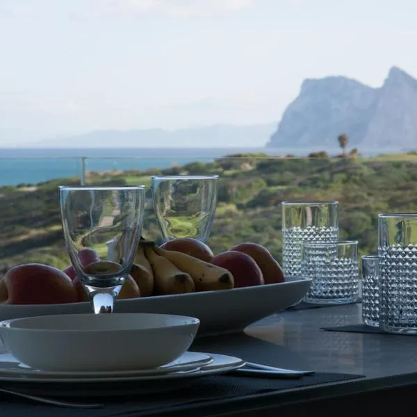 Luxury Apartment Sea, Golf and Gibraltar View, Alcaidesa The Links, Ap 102, готель у місті Алькаідеса