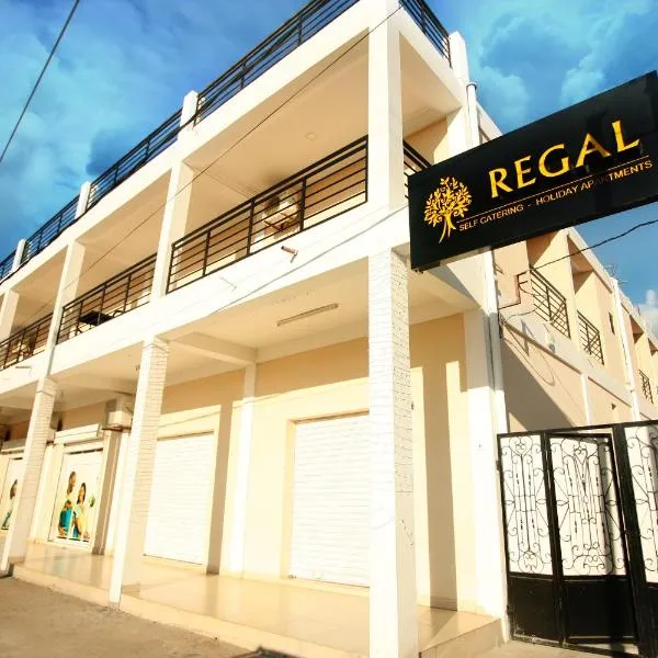 Regal Apartments, hotelli kohteessa Kololi