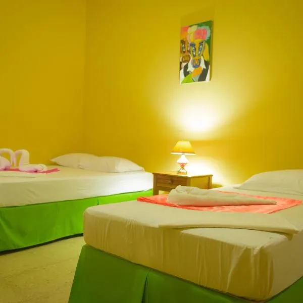 Hostal Fachente، فندق في León