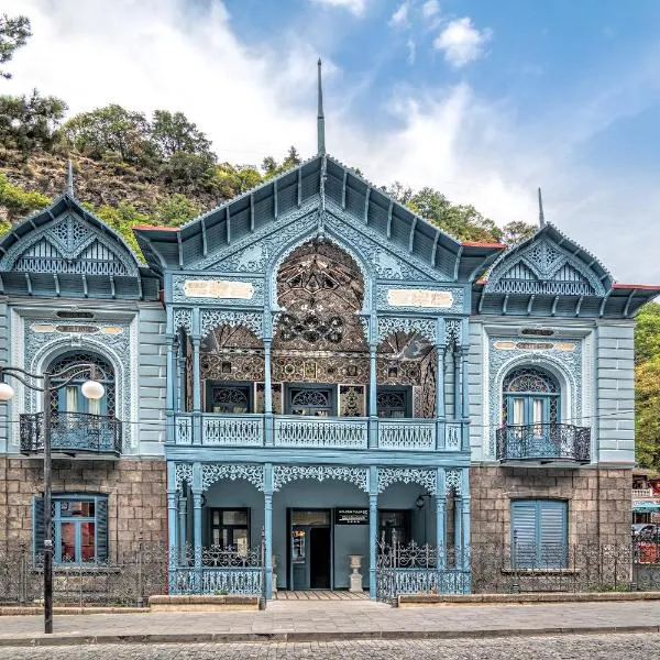 Golden Tulip Borjomi, hotel Borzsomiban