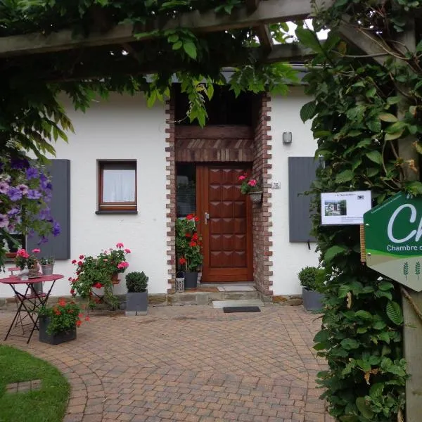 Le Chant du Merle, hotel u gradu Neufchâteau