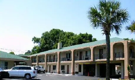 Americas Best Value Inn-Savannah, hotel in Savannah