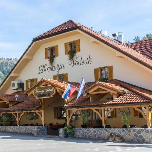 Domačija Vodnik & Apartments, hotel v Cerkljah na Gorenjskem