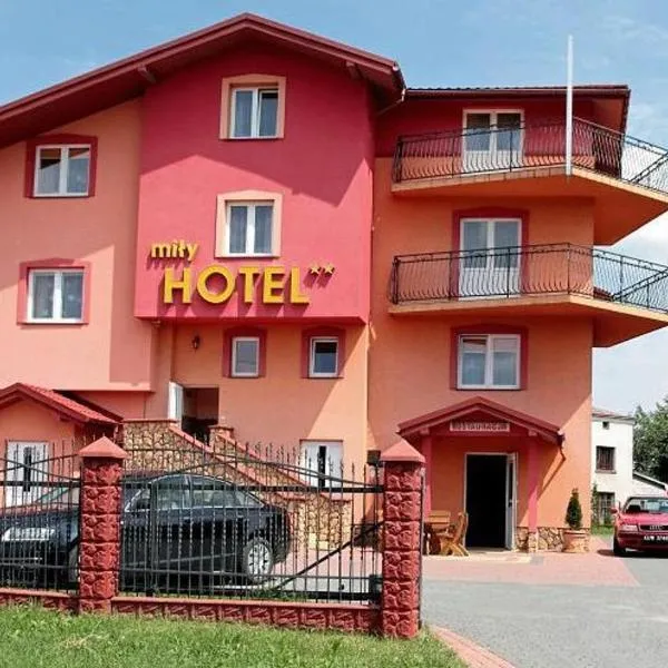 Hotel Miły, khách sạn ở Krosno