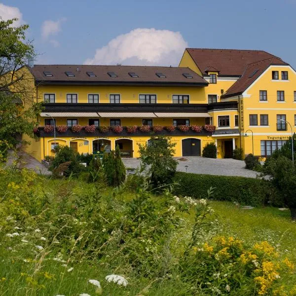 Hotel Stich, hotel v destinaci Korneuburg