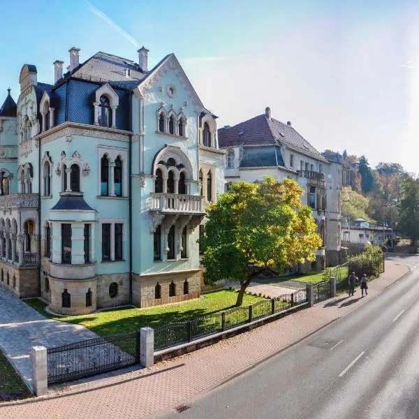 Pension VILLA KLEINE WARTBURG, хотел в Айзенах