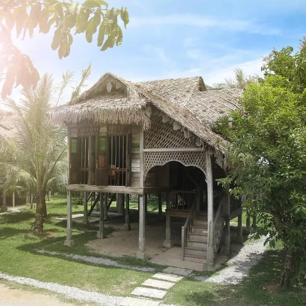 Kunang Kunang Heritage Villas, hotel i Pantai Cenang