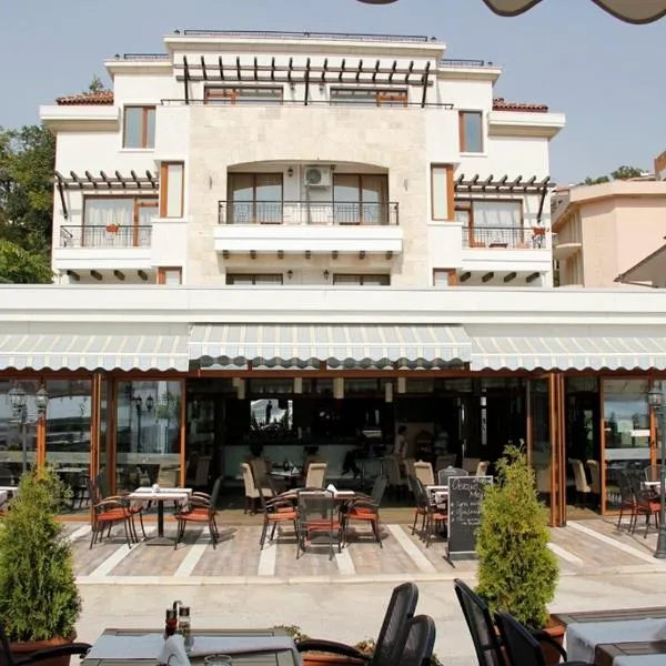 Selena Hotel, hotel a Balchik