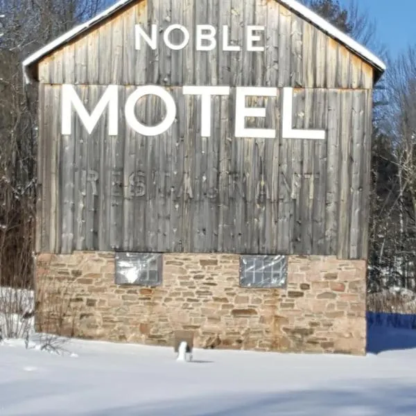 Noble Motel, hotell i Moore Lake