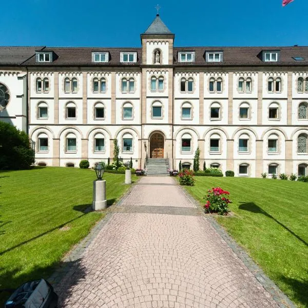 St. Bonifatiuskloster - Geistliches Zentrum, ξενοδοχείο στη Φούλντα