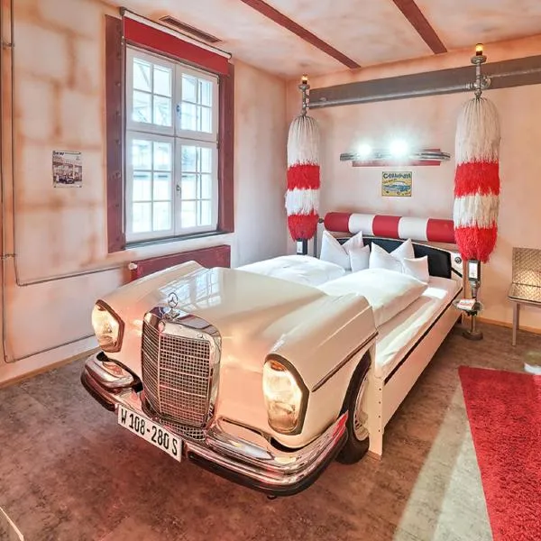 V8 HOTEL Classic Motorworld Region Stuttgart, hôtel à Böblingen