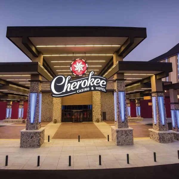 Cherokee Casino Hotel Roland โรงแรมในฟอร์ตสมิธ