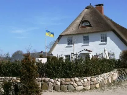 Hausteil Webstube Föhr, hôtel à Nieblum