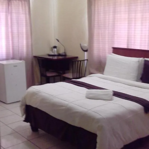 Hardrock Guest House, hotel a Francistown