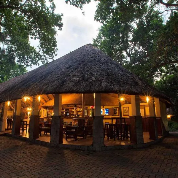 Island Safari Lodge, hotel sa Maun