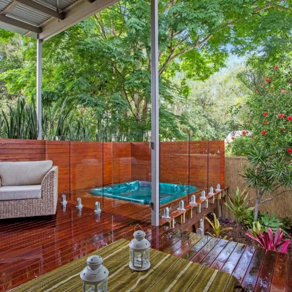 Beach Cottage on Cassia Avenue, Central Coolum Beach, hotel v destinaci Mudjimba