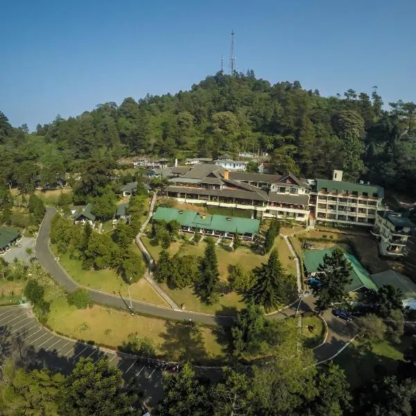 수카부미에 위치한 호텔 푼착 패스 리조트 (Puncak Pass Resort)