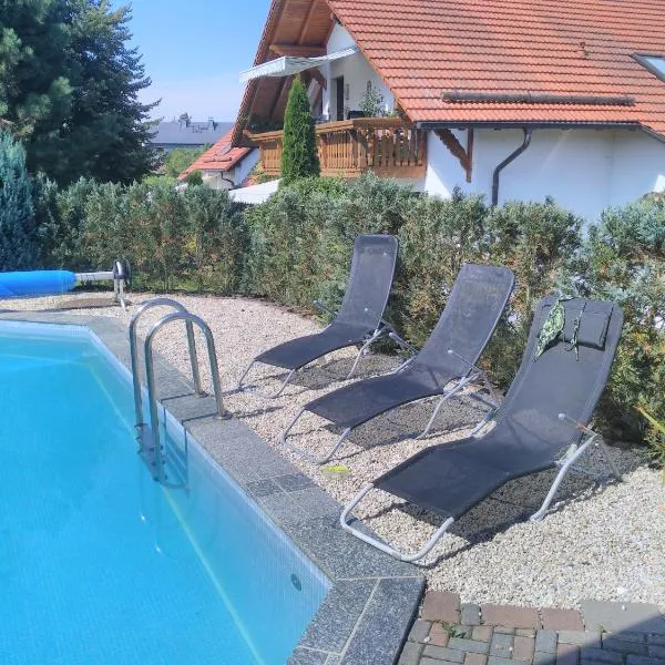 Ferienwohnung und Pension Gürtler, hotel v mestu Greiz