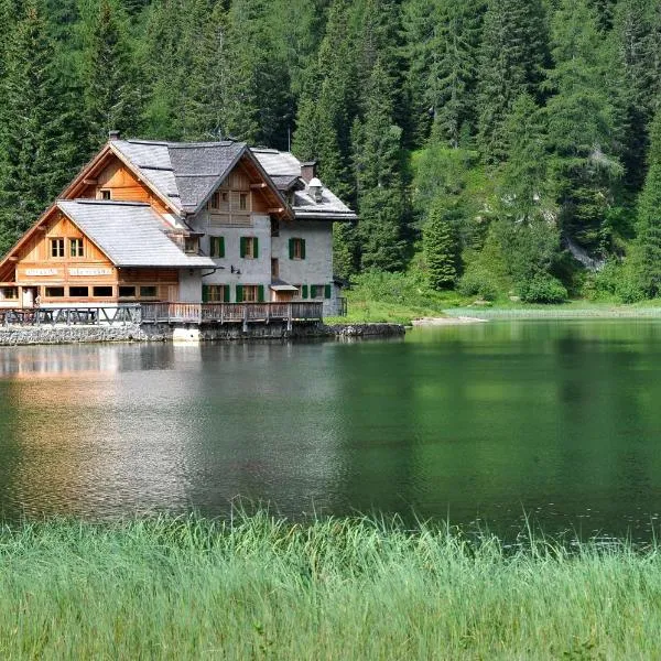 Rifugio Lago Nambino, hotel Madonna di Campiglióban