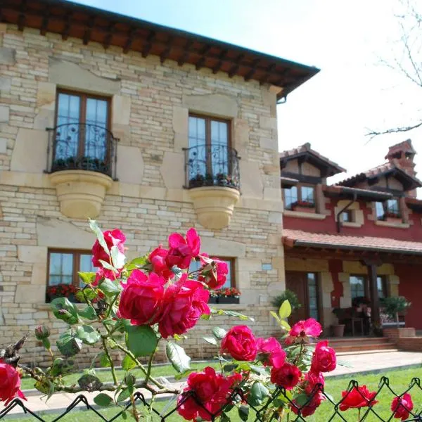 Posada La Fabula: Santillana del Mar'da bir otel