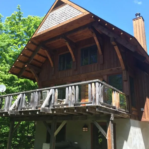 RCNT Chalets Mont-Tremblant: Lac-Superieur şehrinde bir otel