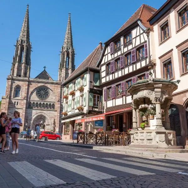 Logis Hôtel De La Cloche, hotel en Obernai