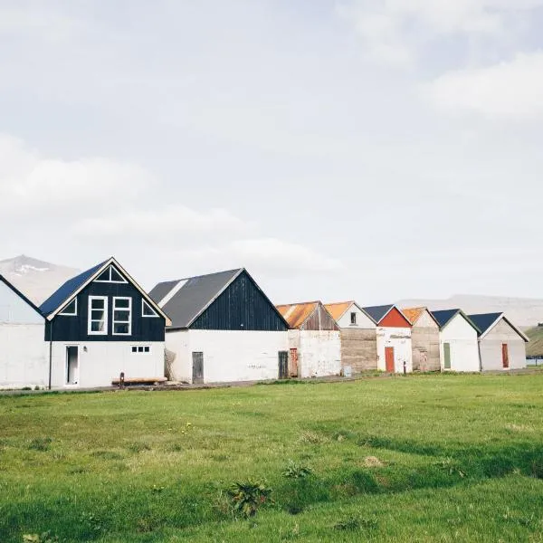 Boat house in Hósvik, hotelli kohteessa Tjørnuvík