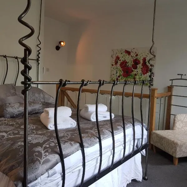 The Retreat at Plover Cottage Lindley, hotell i Huddersfield