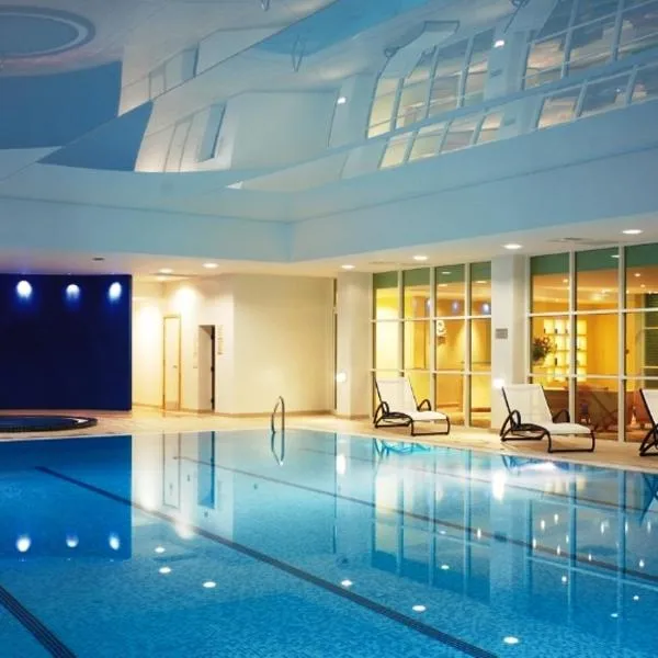 Regency Park Hotel, Health Club & Spa, hotel di Newbury