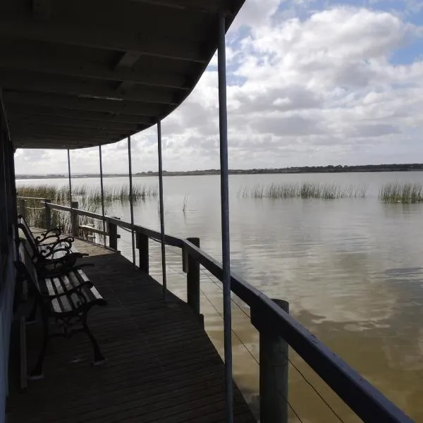 PS Federal Retreat Paddle Steamer Goolwa, viešbutis mieste Goolwa