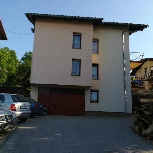 Apartments & Rooms 4 rijeke, hotell i Karlovac