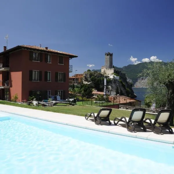 Casa Guarnati Lake View Apartments, hotelli Limone sul Gardassa