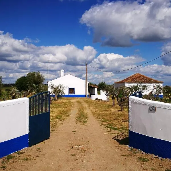 Monte dos Velhos, hotel u gradu Regengos de Monsaraz