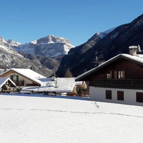 Chalet Relax, hotelli kohteessa Vigo di Fassa